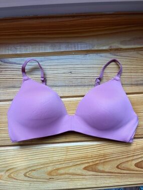 Victoria's Secret Pink Seamless T-Shirt Bra